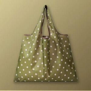 Green white polka-dot tote bag shopping carryon bag foldable collapsible